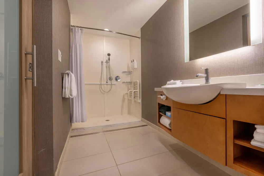 salle-de-bains-pmr-1